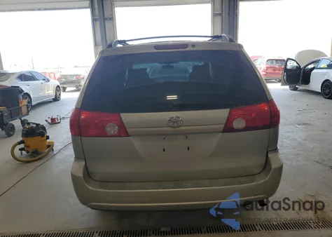 2026 Toyota Sienna Ce из США, поврежденный, VIN 5TDZK23CX8S100540